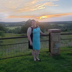 Meet your Posher, Shea